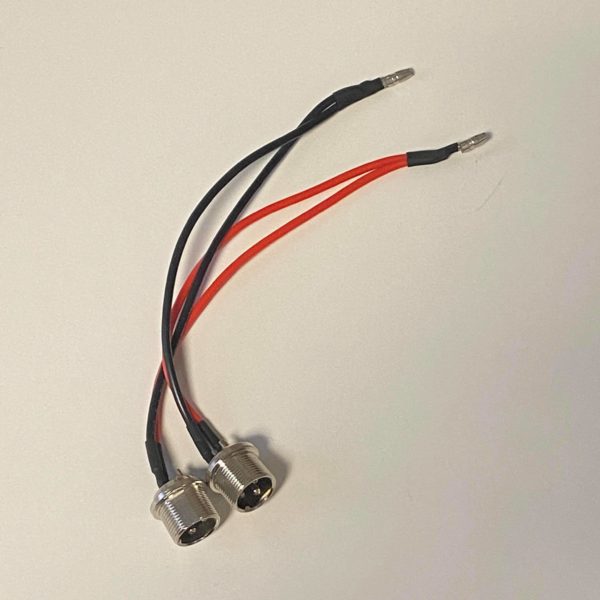 Port de charge GX-16 3P
