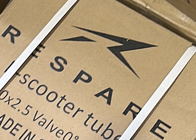 Pack Chambre à Air 8.5 x 2.0 Valve droite renforcée avec packaging (50)